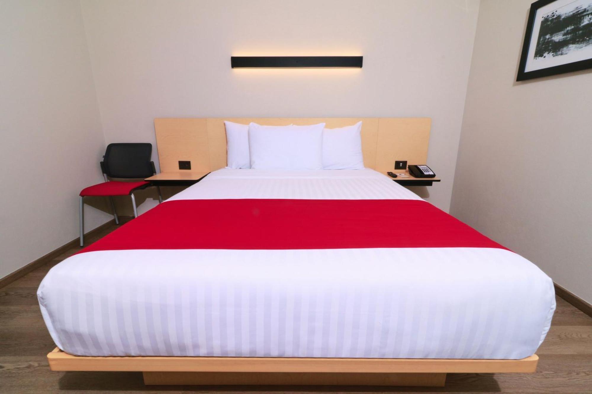 City Express By Marriott Monterrey Universidad מראה חיצוני תמונה