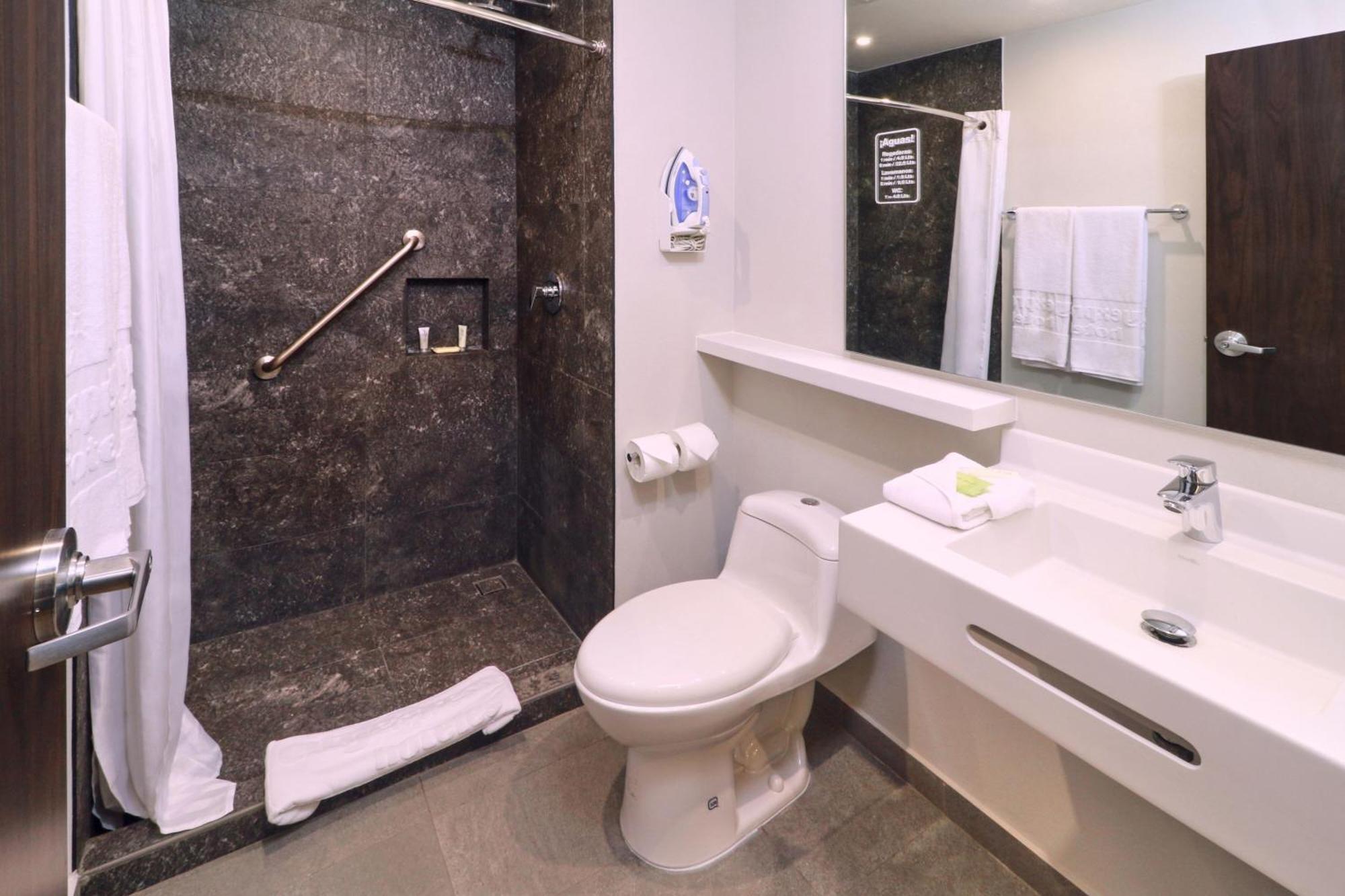 City Express By Marriott Monterrey Universidad מראה חיצוני תמונה